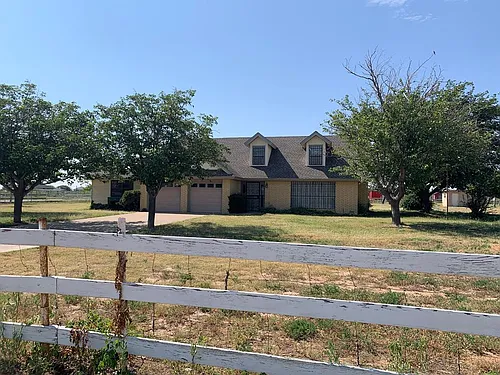 984 E Schirra Dr Photo 1