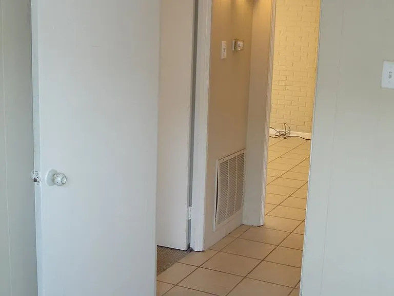 955 Violet St — Photo 16