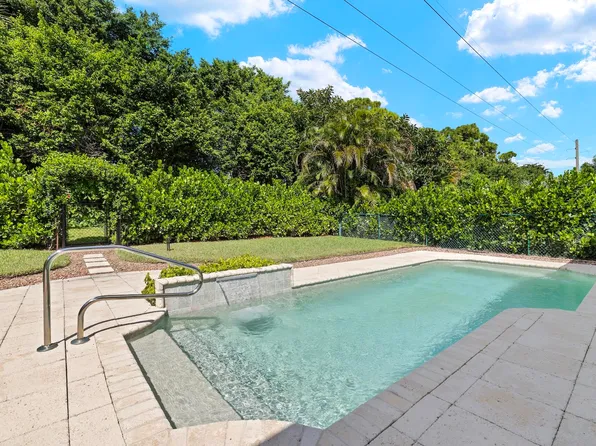 5167 Elpine Way, Riviera Beach, FL 33418