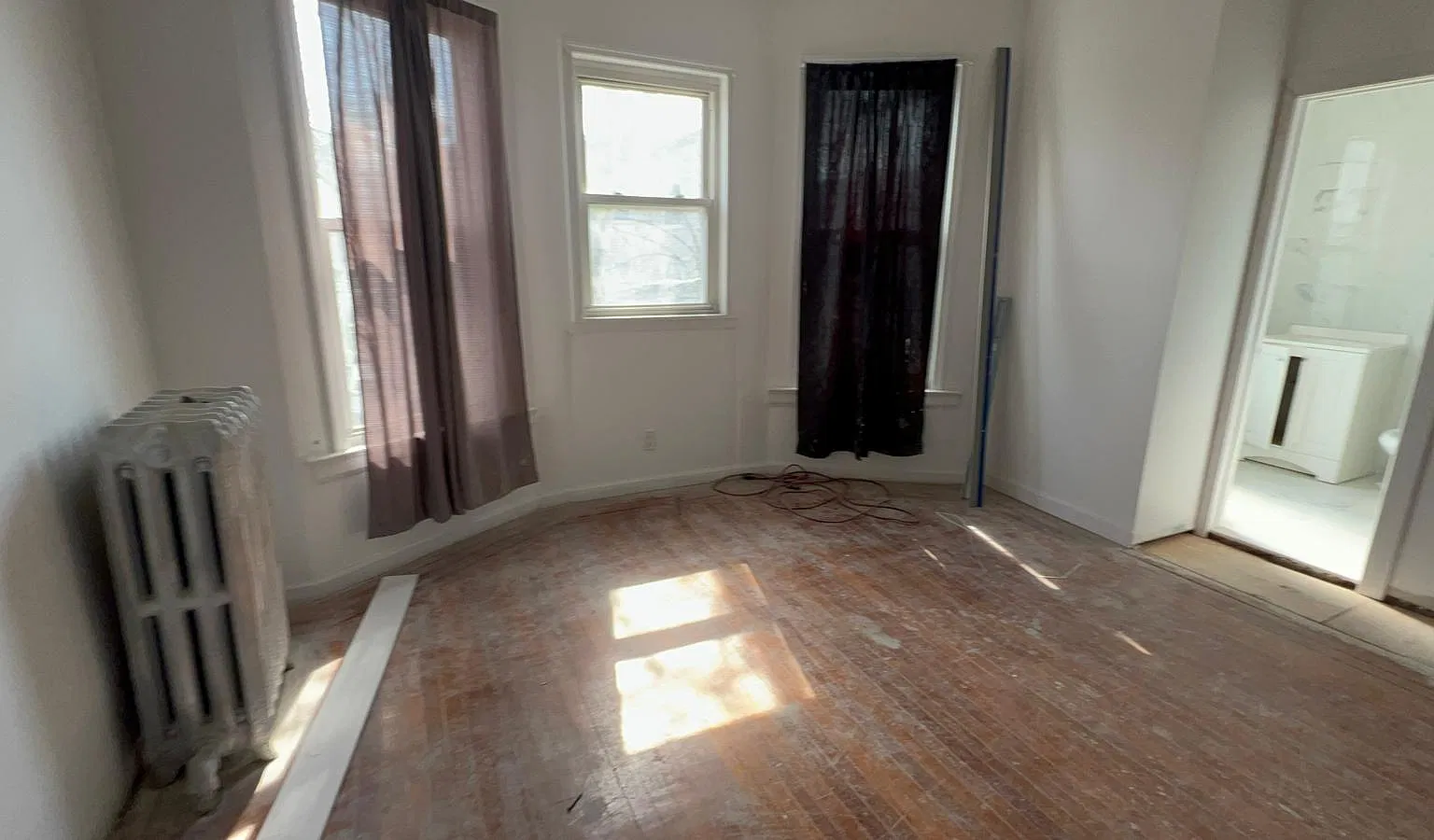 Studio, $2,550 — Photo 3