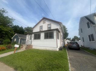 67 Notre Dame Ave, Hicksville, NY 11801
