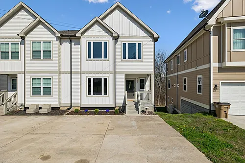 720 Flint Ridge Dr Photo 1