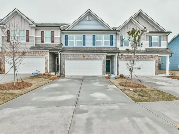 4541 Bishops Ln, Oakwood, GA 30566