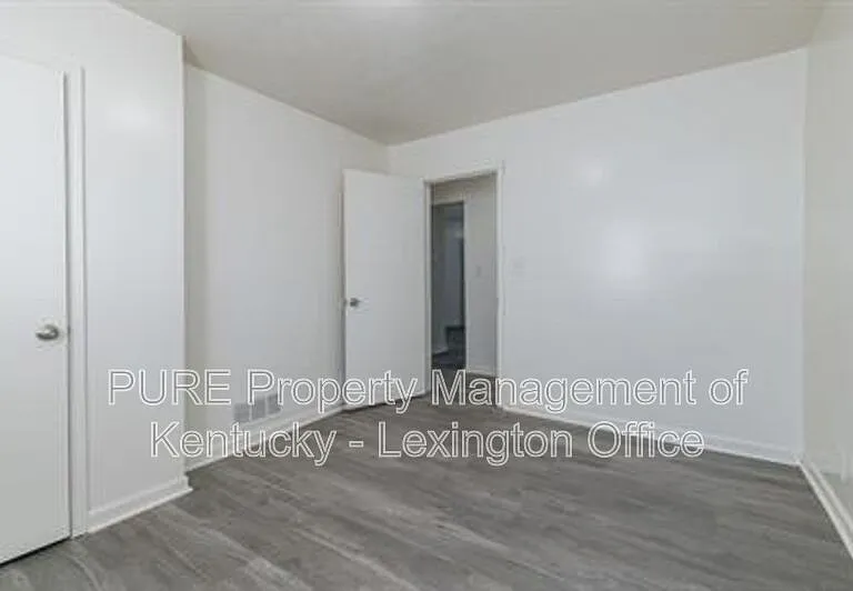 566 N Martin Luther King Blvd — Photo 12