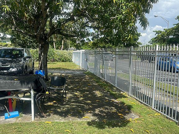 4th image of 13480 NW 5th Avenue