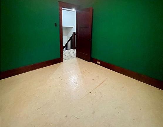 2nd image of 615 Singer Pl