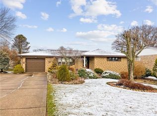125 Trinity Dr, Aliquippa, PA