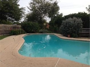 10033 Regent Row, Fort Worth, TX 76126