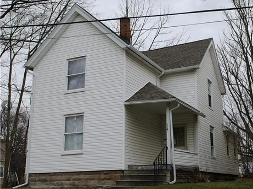 116 Charles Ct
