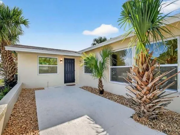371 W 34th Street, Riviera Beach, FL 33404