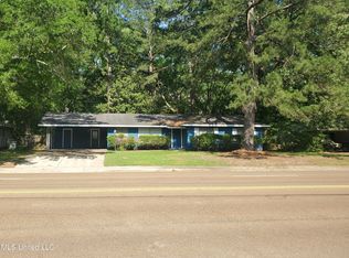 5128 Ridgewood Rd, Jackson, MS 39211