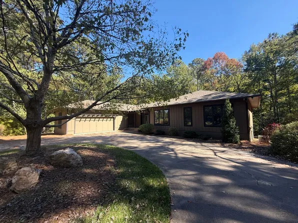 3005 Hickory Tree Pl, Raleigh, NC 27610