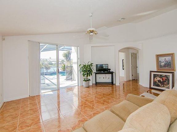 2nd image of 4920 Cedarstone Ln