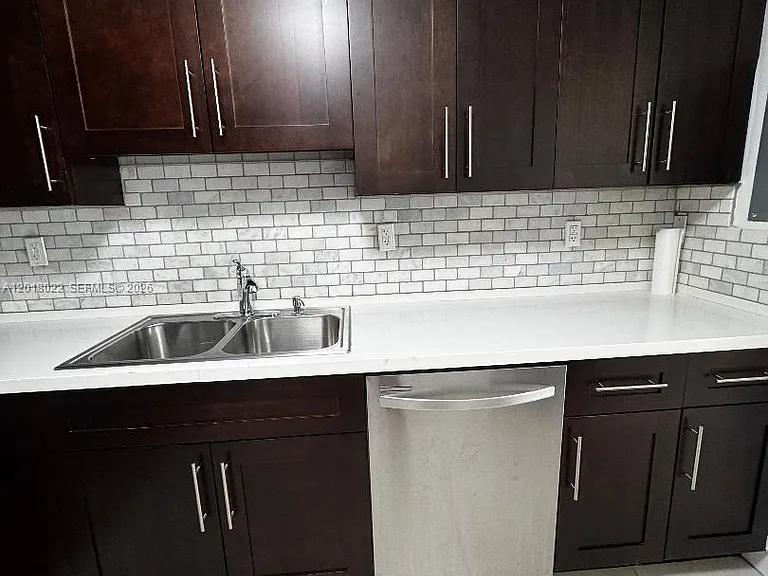 5401 SW 77th Ct #206E — Photo 12