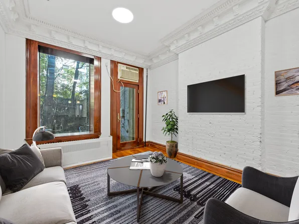 633 East 6th Street image 1 of 6