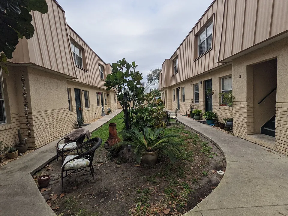 Hamilton House Apartments