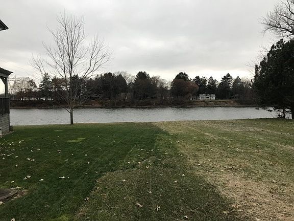 2nd image of 9822 Queen Oaks Dr