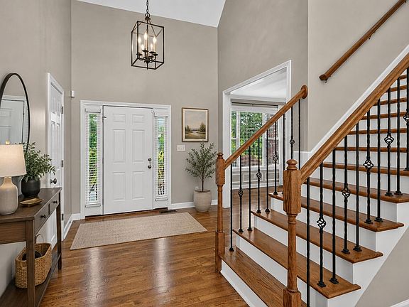 5th image of 2768 Red Leaf Dr