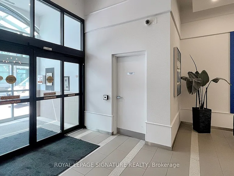 250 Manitoba St #702 — Photo 12