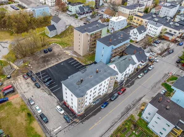 212-214 Blake Street, Lewiston, ME 04240