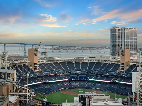 800 The Mark Ln #2105, San Diego, CA 92101