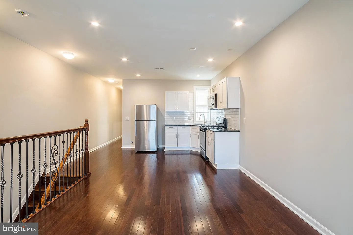 2 bed, 1.0 bath, $1,195 — Photo 1