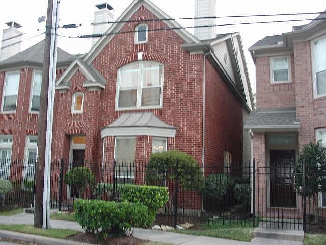 1st image of 2108 Gillette St