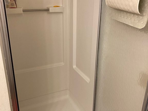Step-in Shower