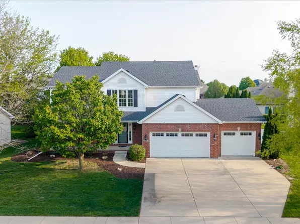 3505 Baldocchi Dr, Bloomington, IL 61704