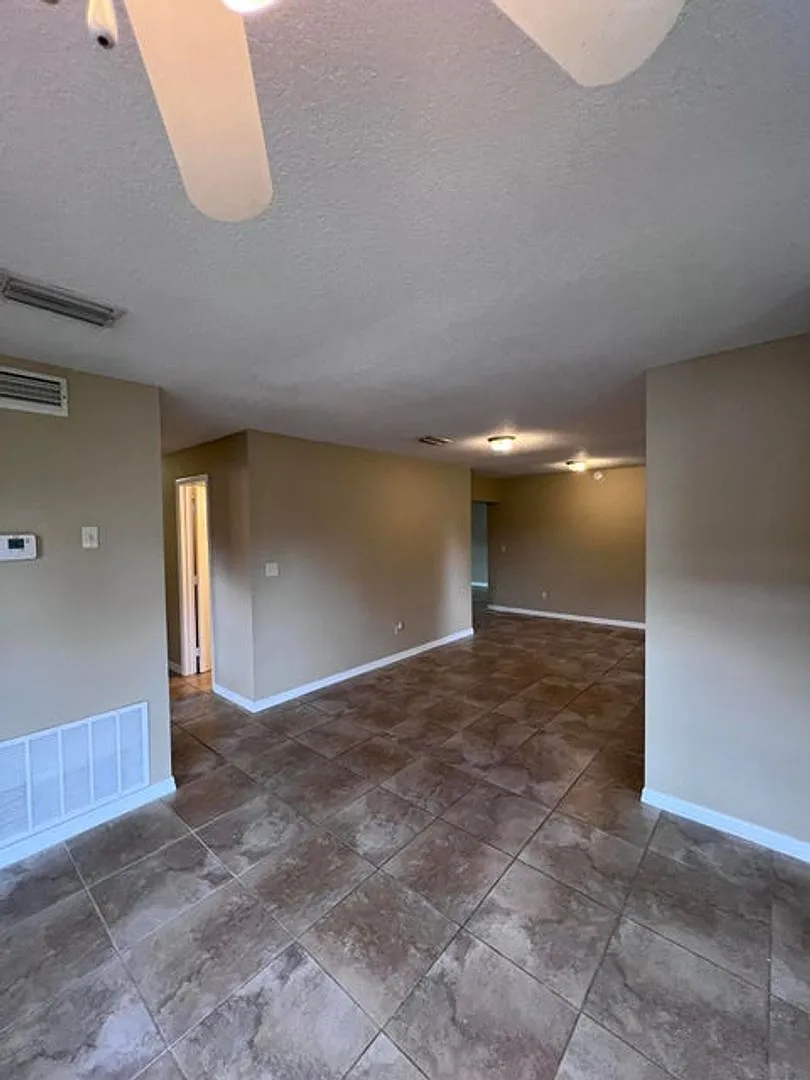 Single Family Home — Photo 3