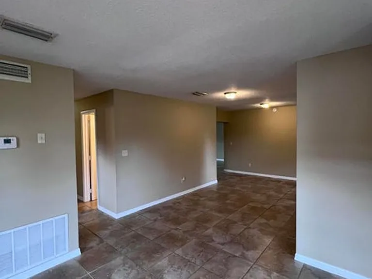 849 Tupelo Dr — Photo 3