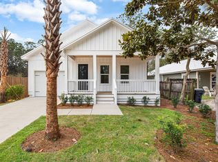279 S 2nd St, Santa Rosa Beach, FL 32459
