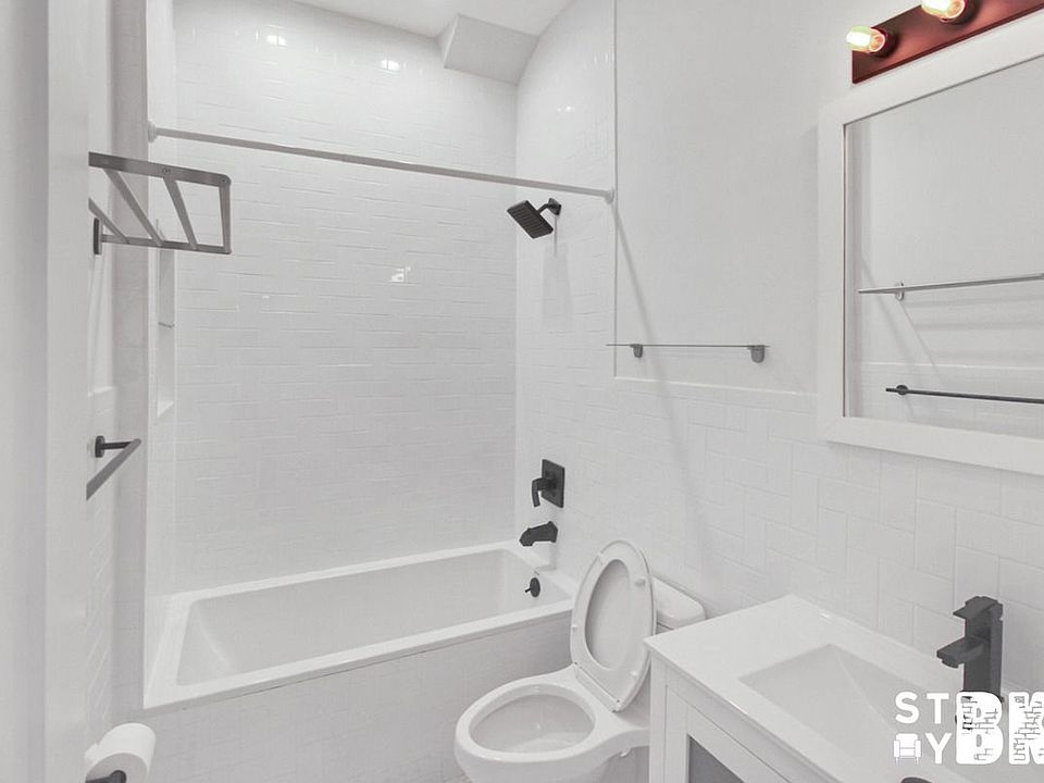 1st image of 1163 Myrtle Ave #3RR