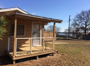 21862 Royal Forest Dr, Frankston, TX 75763