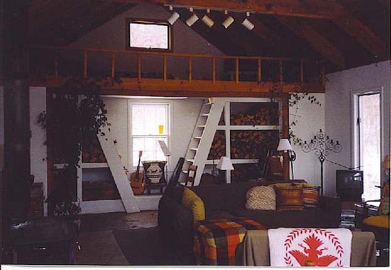 4th image of 60 DICKENSEN Road