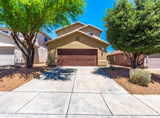 648 W Desert Blossom Dr, Green Valley, AZ 85614