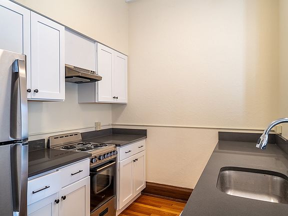 4th image of 330 Linwood Ave #205