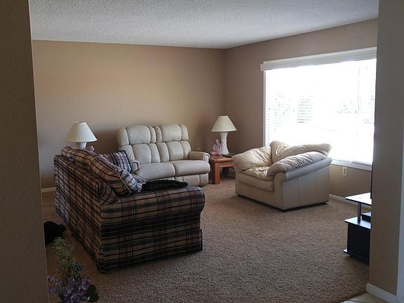 3rd image of 12303 W Parkwood Dr