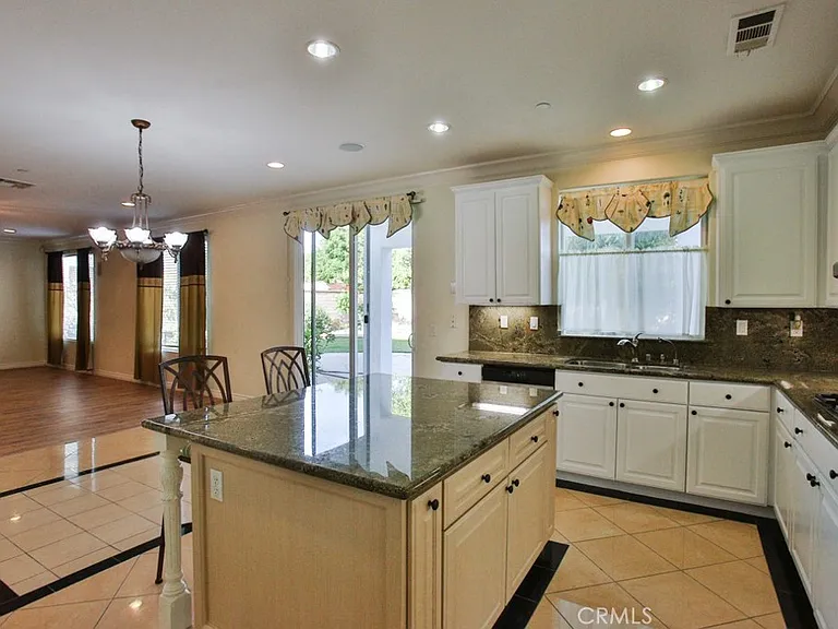 4486 Southern Pointe Ln — Photo 32