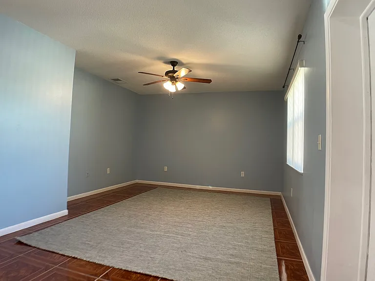 380 Base Ave E #203 — Photo 8