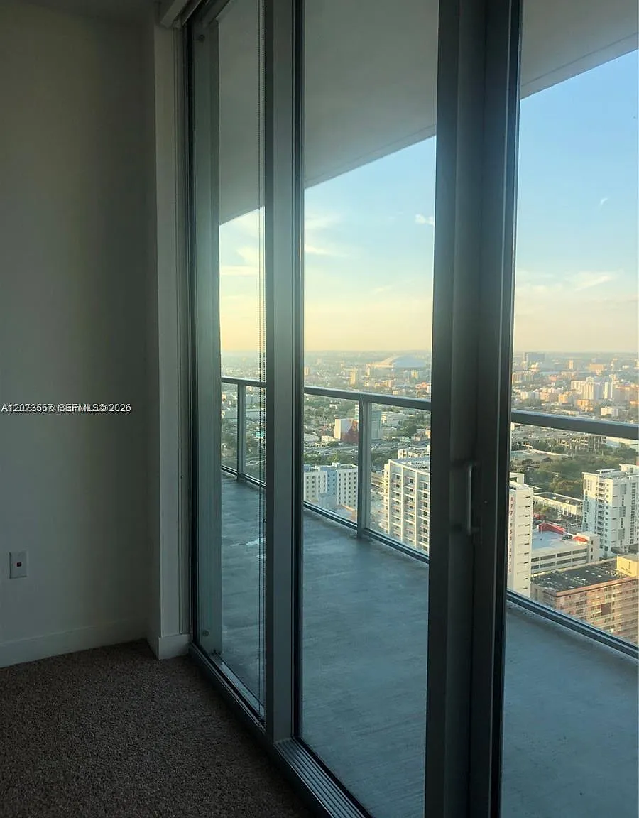 The Axis On Brickell Ii C — Photo 2