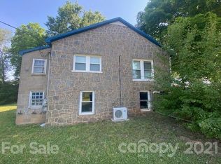 960 13th St SW, Hickory, NC 28602