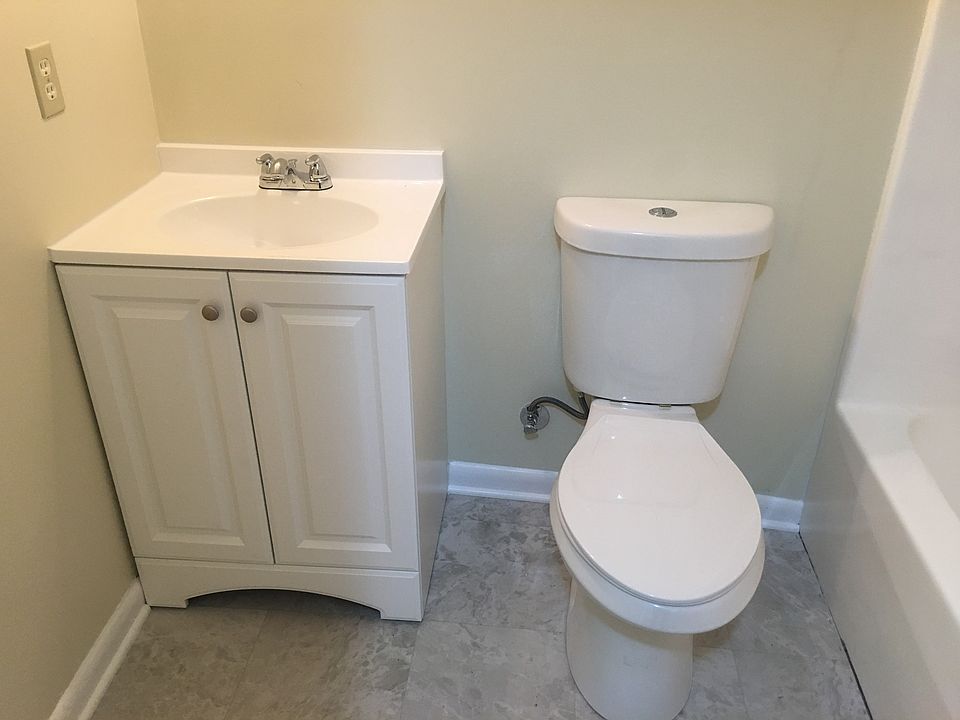 2nd image of 354 Caroline Dr