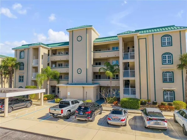 426 Bouchelle Dr APT 202, New Smyrna Beach, FL 32169