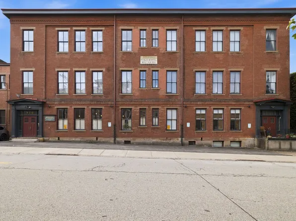 910 Bingham St APT A, Pittsburgh, PA 15203