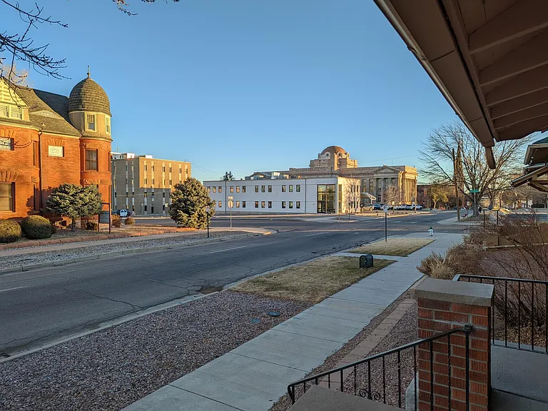1207 Court St — Photo 4