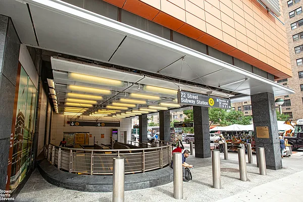 Rented by Brown Harris Stevens | media 21