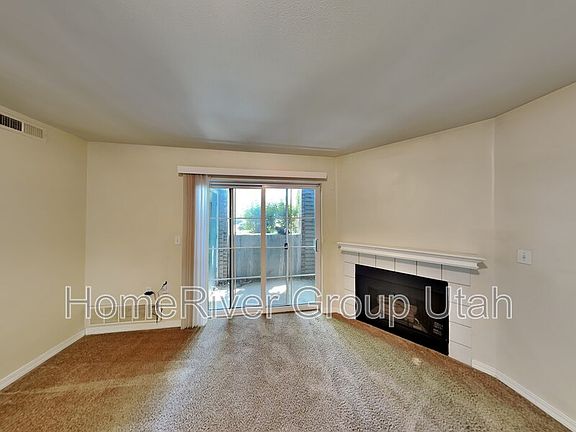 3rd image of 150 S 800 E APT I4