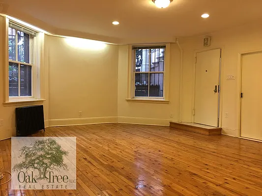 Rented by Oak Tree LLC | media 32