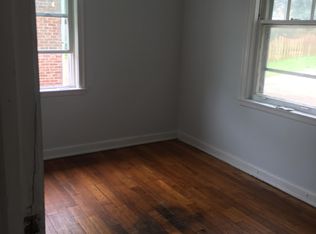 606 Sycamore Rd, Dekalb, IL 60115